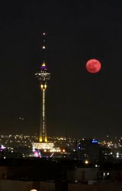 ماه صورتی