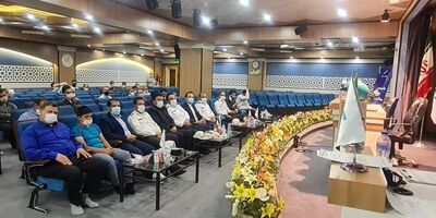  برگزاری مراسم اهدای کلاه ایمنی به راکبان موتورسیکلت در استان قم