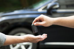 راهنمای جامع شرایط لیزینگ خودرو در ایران (سال ۱۴۰۴)