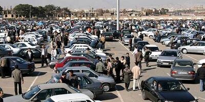 قیمت خودرو کاهشی شد