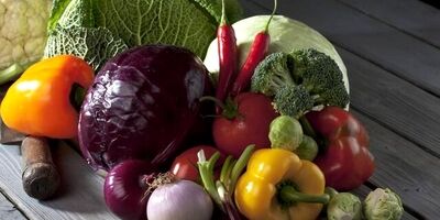 ۱۰ ماده غذایی برای دوری از بیماری‌های کلیوی
