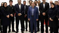 بازدید مدیرعامل بیمه دی از شعبه‌ی ممتاز غرب تهران
