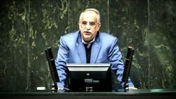 مسعود کرباسیان در ایستگاه استیضاح/ حسن روحانی به صحن مجلس نیامد
