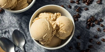 طرز تهیه بستنی نسکافه‌ای خانگی

