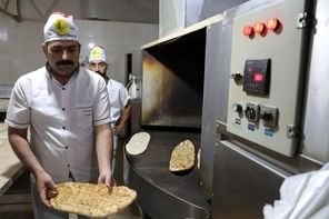 نانوایی‌های سراسر کشور تا زمان وجود مشتری بی‌وقفه فعال هستند