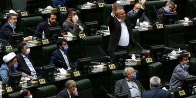 تامین اجتماعی مکلف به واگذاری سهام مازاد بر ۳۳ درصد خود دربانک رفاه شد