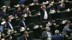 تامین اجتماعی مکلف به واگذاری سهام مازاد بر ۳۳ درصد خود دربانک رفاه شد