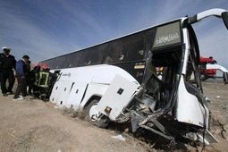 مصدومیت ۱۶ نفر به دلیل برخورد دو اتوبوس در جاده مخصوص کرج
