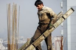 مرگ یک کارگر ۲۵ ساله بر اثر سقوط از ارتفاع در اراک
