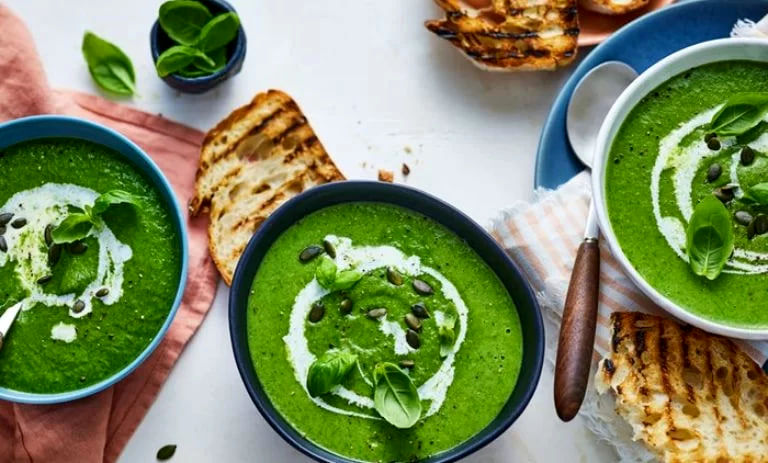 آموزش آش اسفناج بدون حبوبات؛ مقوی و کم هزینه