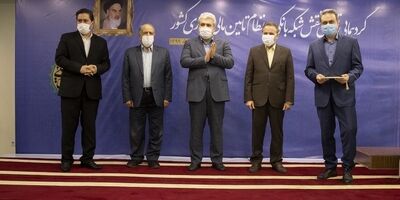 تجلیل از مدیرعامل بانک ملت به دلیل حمایت از شرکت‌های دانش بنیان
