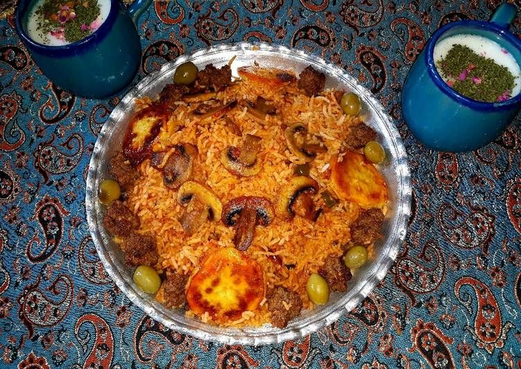 «قارچ پلو با گوشت چرخ کرده» یک غذای محبوب برای کودکان