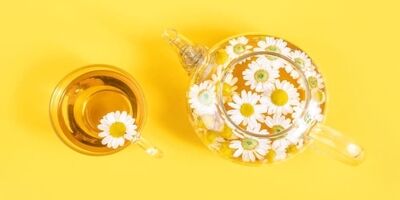 بهترین دمنوش‌های خواب آور؛ راهنمای شما برای یک خواب شبانه آرام