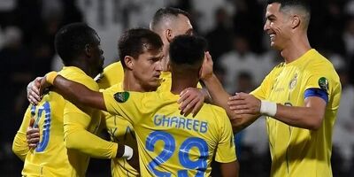رونالدو فرماندار ناکازاکی را برکنار می‌کند!