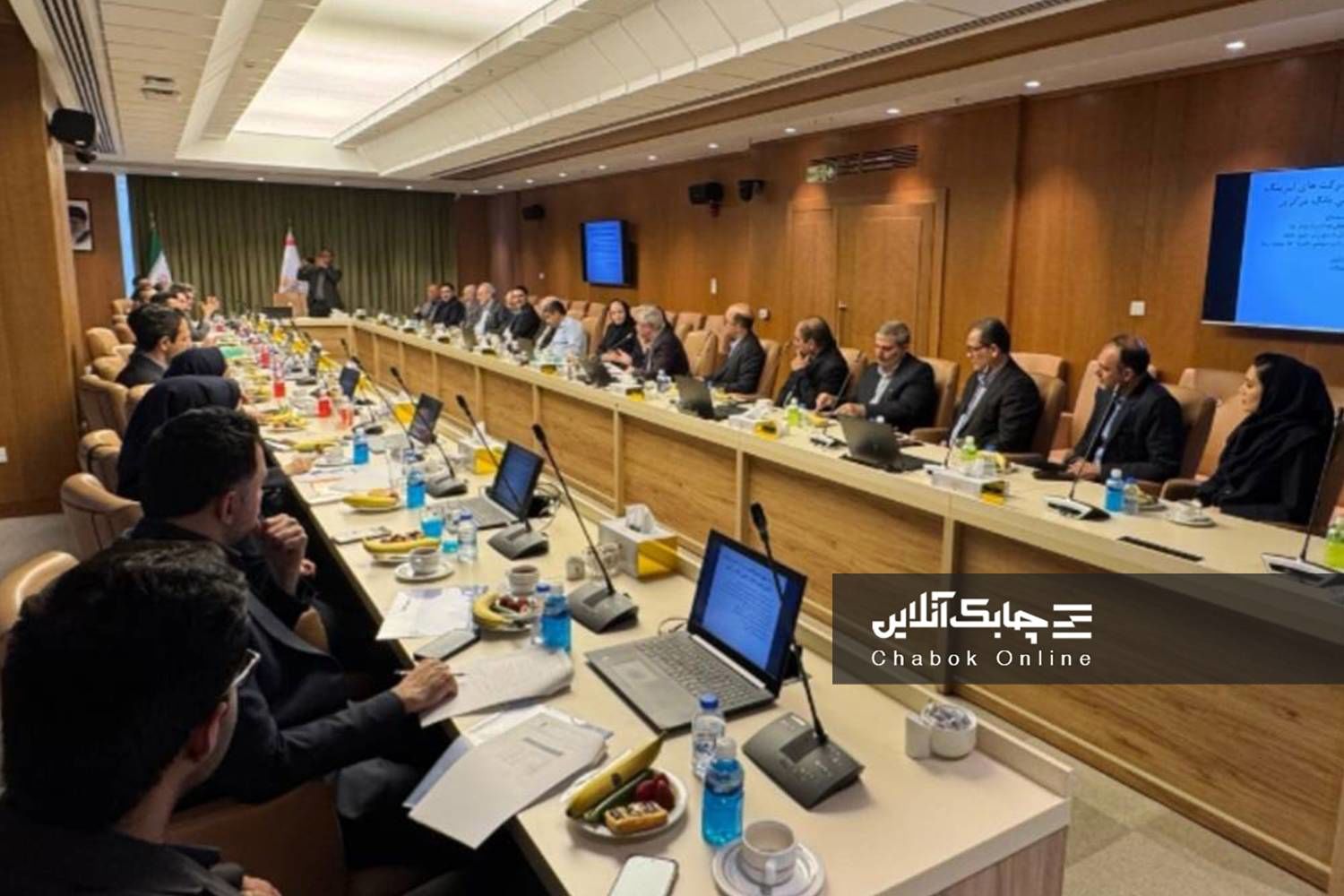 درخشش دوباره لیزینگ پاسارگاد با سود خالص هر سهم 3864 ریالی در مجمع