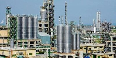 صادرات غیرنفتی ایران به جز پتروشیمی رشدی نداشت
