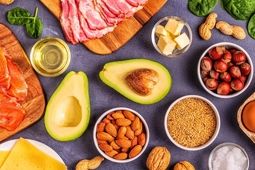 ۶ خوراکی برای کاهش استرس

