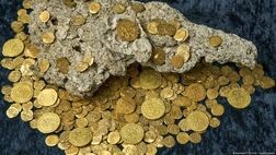  یک غواص موفق به کشف ۳۰ هزار سکه رومی در سواحل ایتالیا شد 