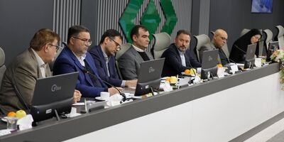 اولین جلسه اتاق فکر صنعت بیمه برگزار شد