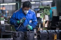 حق مسکن کارگران نباید کمتر از پنج میلیون تومان باشد
