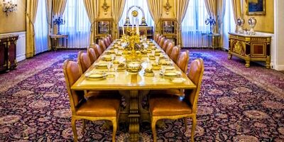 پیدا شدن فرش‌های کاخ سعدآباد در دستگاه‌های دولتی!