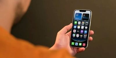 نسل اول آیفون اس‌ای منسوخ شد
