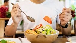 مردان با چه رژیم غذایی از کبدچرب و دیابت پیشگیری کنند؟