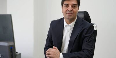 پایداری صنعت بیمه در گروی توانمندی شبکه فروش است
