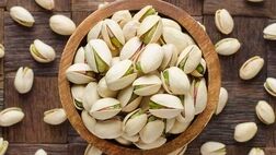 راز جوانی چِشم با مصرف این آجیل
