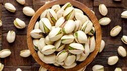 راز جوانی چِشم با مصرف این آجیل
