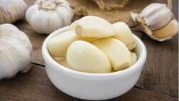 عصاره سیر  به جلوگیری از حمله ویروس کرونا به بدن انسان کمک می‌کند