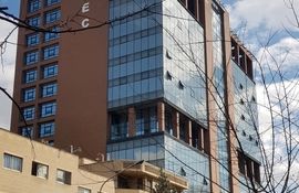 سازمان بورس به مهلت استفاده از مجوز افزایش سرمایه لیزینگ اقتصاد نوین چراغ سبز نشان داد