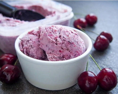 طرز تهیه بستنی آلبالو گیلاس کافی شاپی در منزل