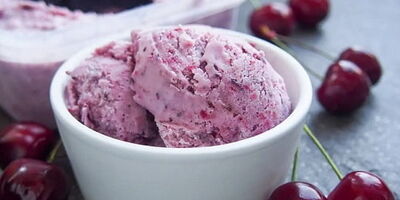 طرز تهیه بستنی آلبالو گیلاس کافی شاپی در منزل
