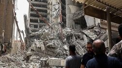 مصدومیت تعدادی از امدادگران در محل آواربرداری متروپل