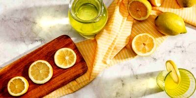 بهترین نوشیدنی برای هضم غذا؛ راهکارهای طبیعی برای سلامت گوارش