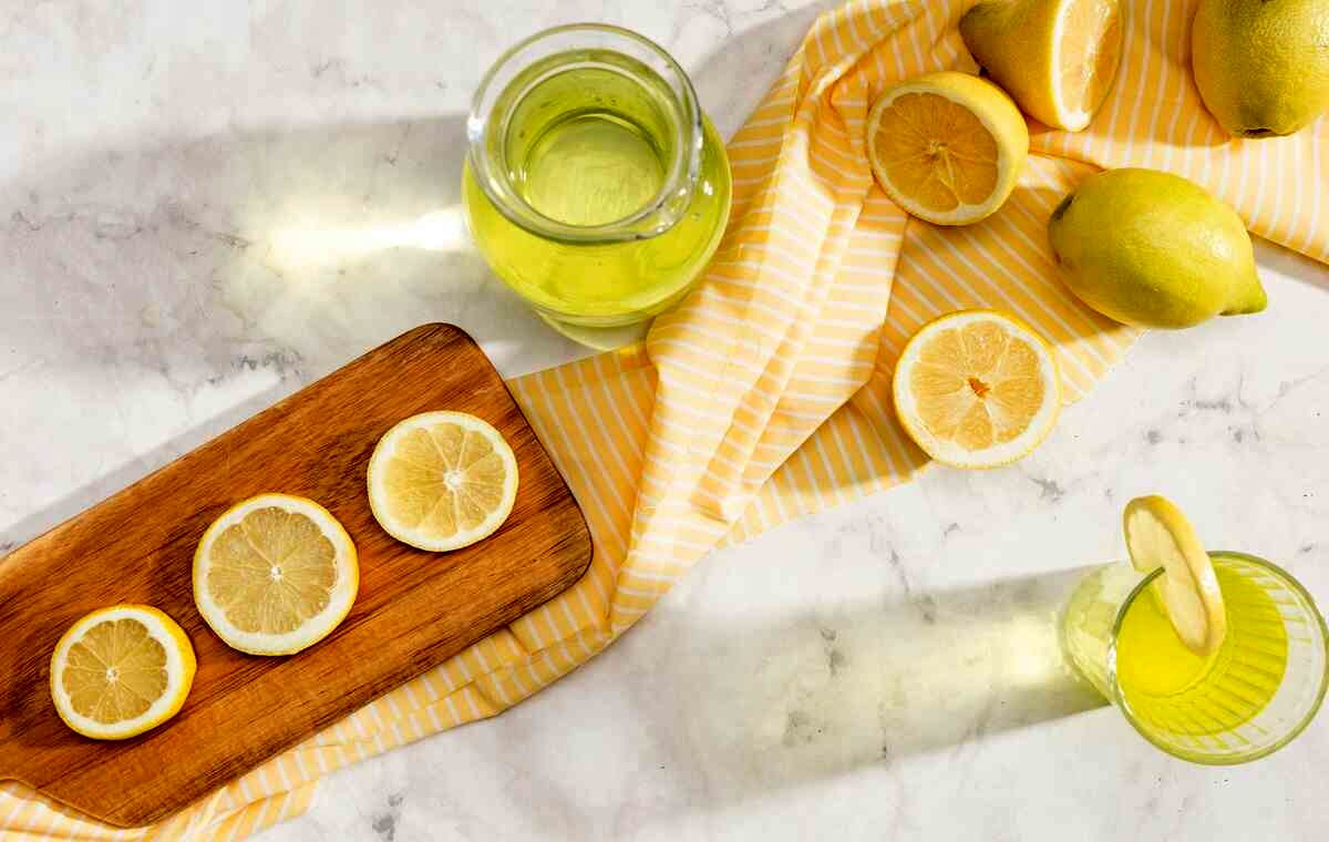 آیا نوشیدن آب لیمو برای سلامتی مفید است؟