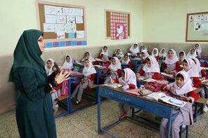 نیروهای آموزش و پرورش، تنها دستگاهی که به موقع بازنشستگی می‌گیرند