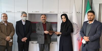 تقدیر بیمه مرکزی از مدیر طرح و برنامه بیمه تجارت‌نو