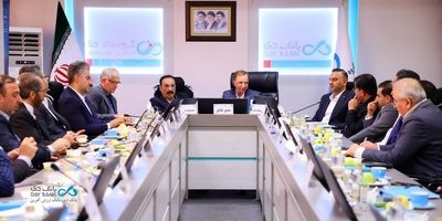تأکید مدیرعامل بانک دی بر مشتری‌مداری و ارتقای دانش بانکی

