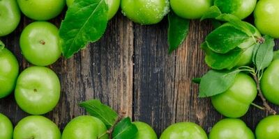 با گوجه سبز، سلامتی را تجربه کنید: از تقویت ایمنی تا چربی‌سوزی!