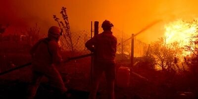 آتش‌سوزی در آرژانتین 600 خانواده را مجبور به تخلیه خانه کرد
