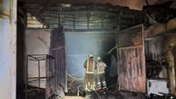 آتش‌سوزی رستوران دوطبقه شهرک غرب/ سرایت شعله‌ها به بانک مجاور
