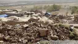 بازماندگان زلزله هرات در میان آوار می‌خوابند/ لزوم امدادرسانی فوری به مناطق حادثه‌دیده
